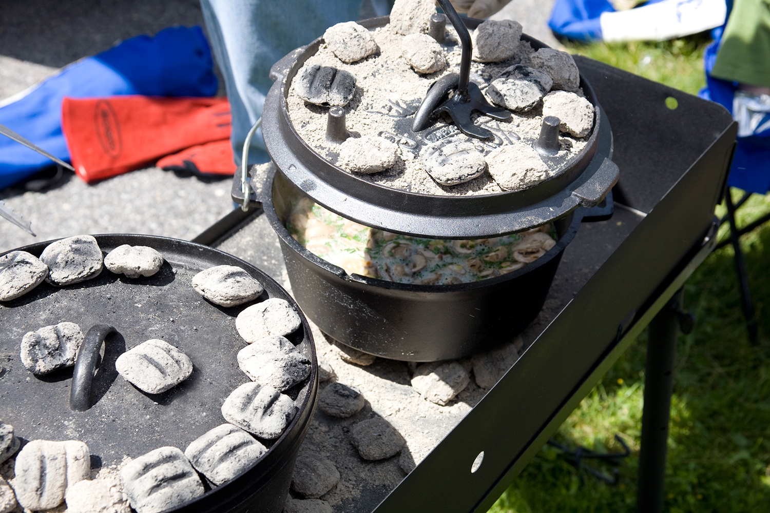 Camp Chef Dutch Oven Tisch