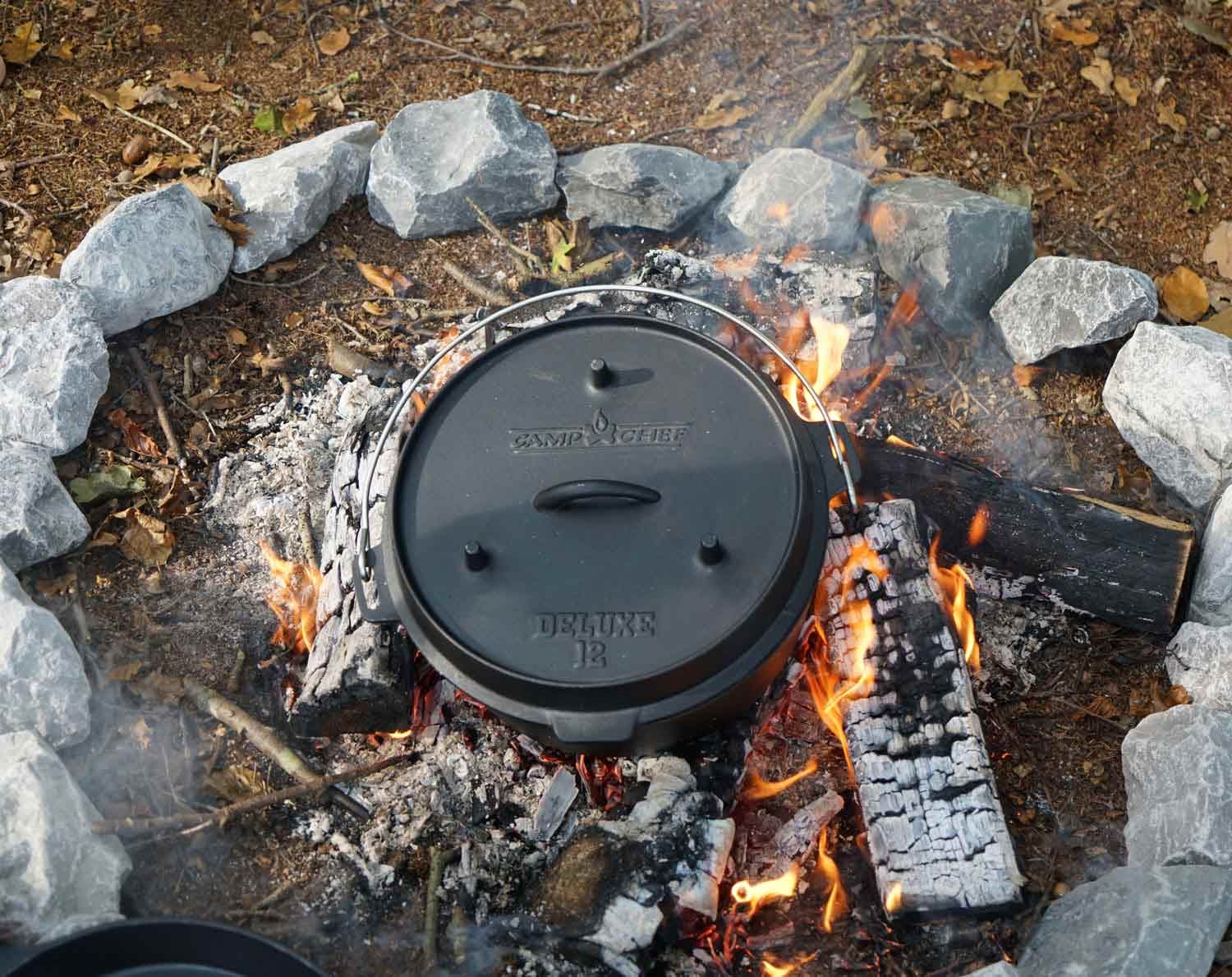 Camp Chef Gietijzeren Deluxe Dutch Oven 25 cm Roost Buitenkoken